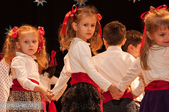 Przedszkolaki zatańczyły dla Babć i Dziadków