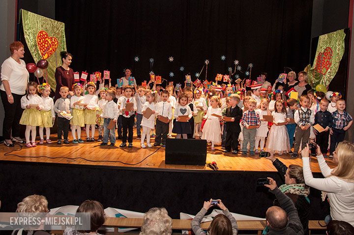 Przedszkolaki zatańczyły dla Babć i Dziadków