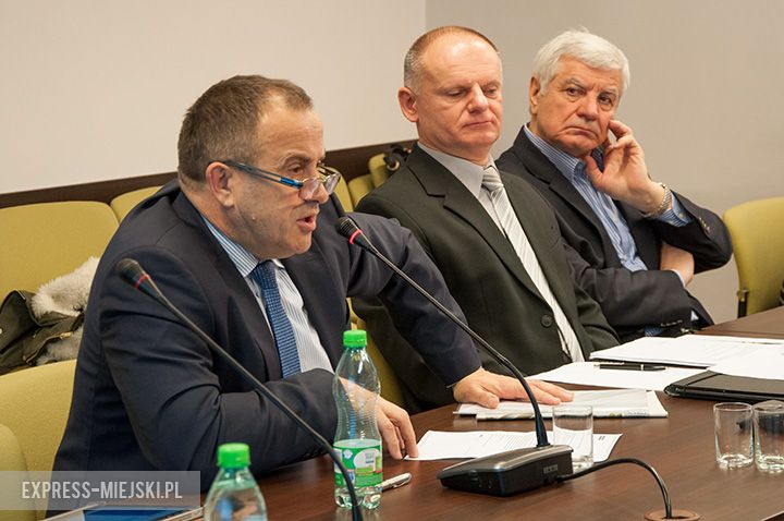 Podczas sesji rady gminy wójt informował o statusie obwodnicy