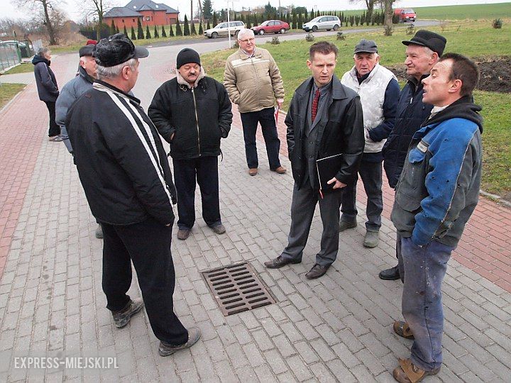 Ulica Kolonia Cukrowa. Spotkanie wójta z mieszkańcami