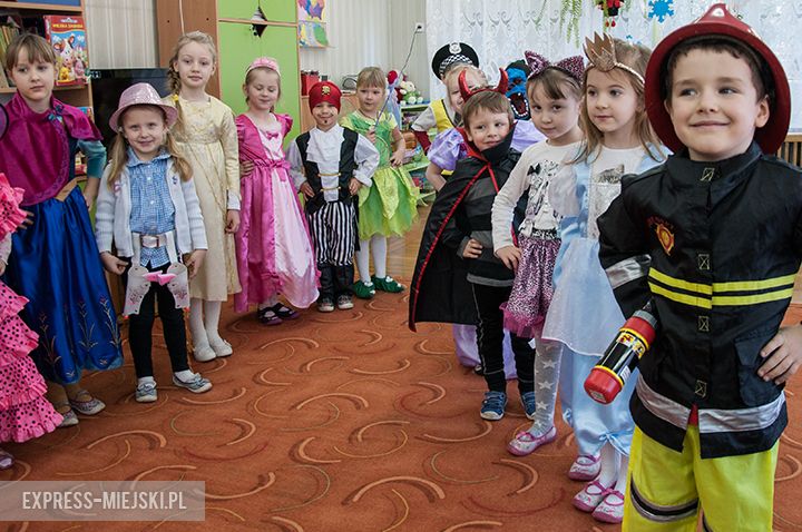 Bal karnawałowy w przedszkolu