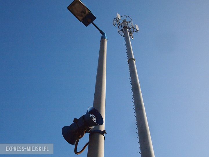 Maszt na stacji w Środzie Śląskiej