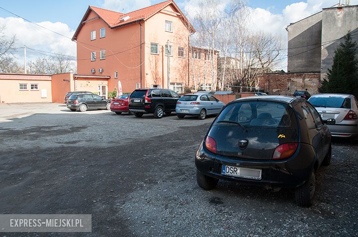 Podwórze przy ulicy Wrocławskiej 11 i 11A