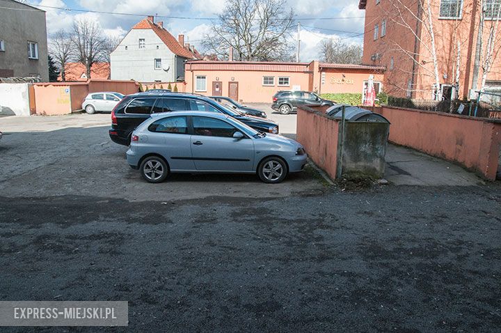 Podwórze przy ulicy Wrocławskiej 11 i 11A