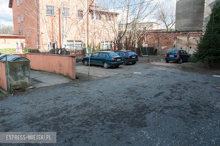 Podwórze przy ulicy Wrocławskiej 11 i 11A