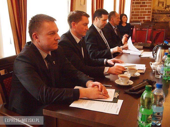 Na sesji odwołano skarbnika i powołano skarbniczkę