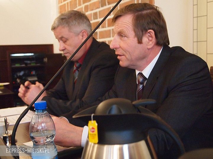 Na sesji odwołano skarbnika i powołano skarbniczkę