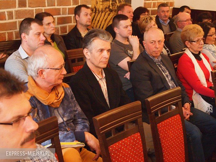 Na sesji odwołano skarbnika i powołano skarbniczkę