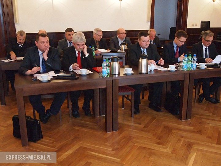 Na sesji odwołano skarbnika i powołano skarbniczkę