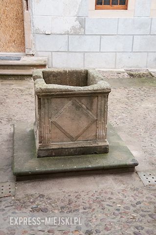 Zamek na wodzie znów dostępny dla turystów