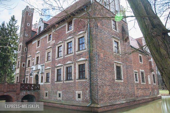 Zamek na wodzie znów dostępny dla turystów