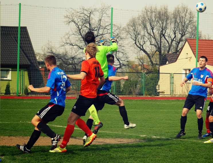 Polonia, choć przegrywała już po pierwszych kilku minutach 0:2 to zdołała doprowadzić do remisu