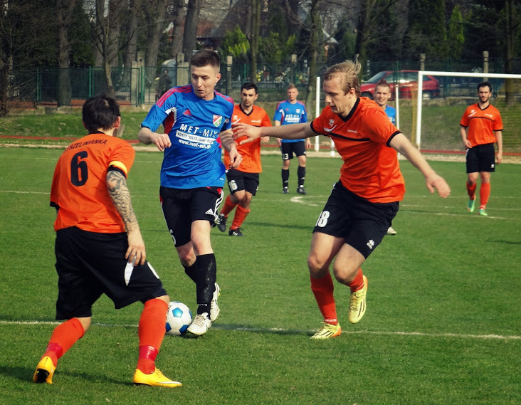 Polonia, choć przegrywała już po pierwszych kilku minutach 0:2 to zdołała doprowadzić do remisu