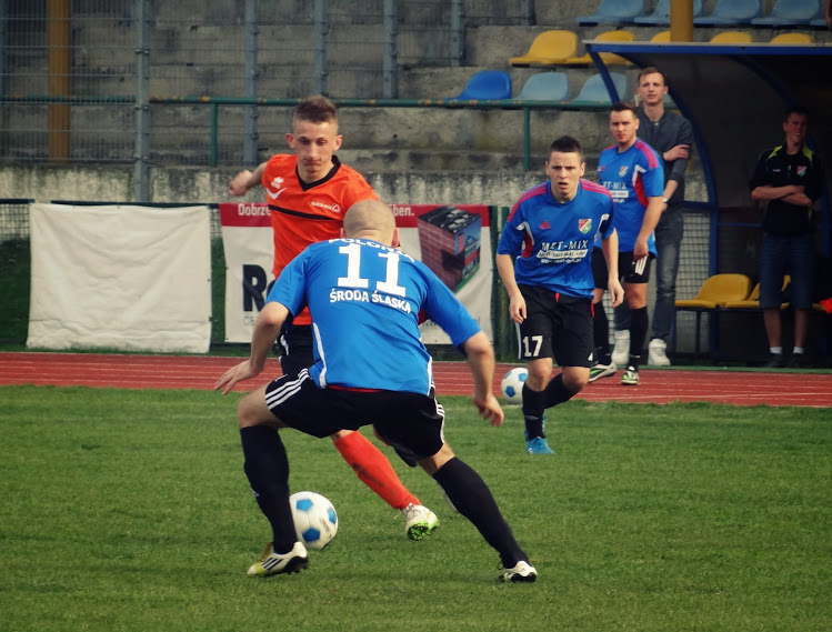 Polonia, choć przegrywała już po pierwszych kilku minutach 0:2 to zdołała doprowadzić do remisu