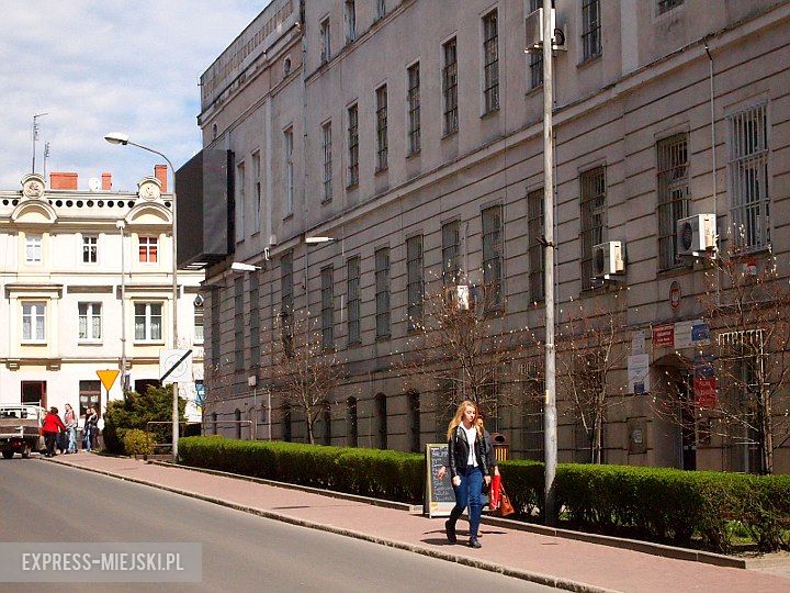 Tablica na starostwie wisi od 2014 roku