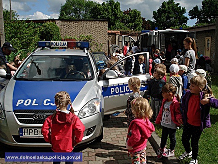 Wizyta mundurowych w przedszkolu