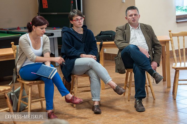 Spotkanie w sprawie reaktywacji szkoły podstawowej w Dębicach