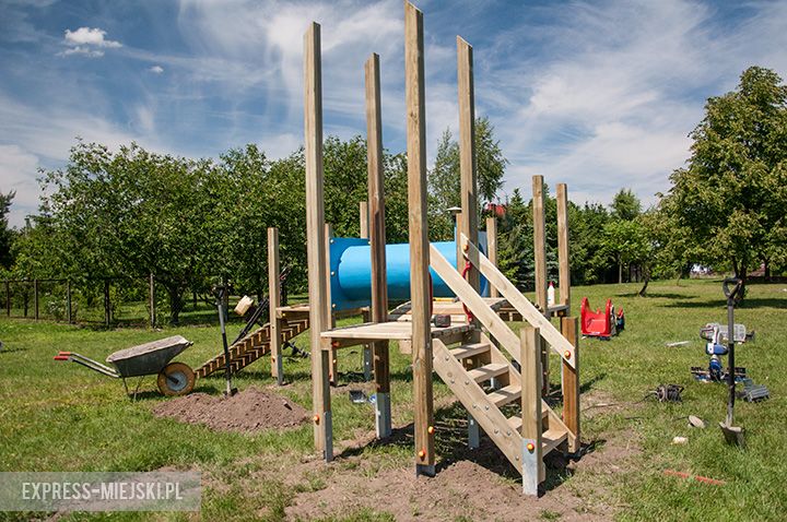 Doposażyli plac zabaw w średzkim przedszkolu
