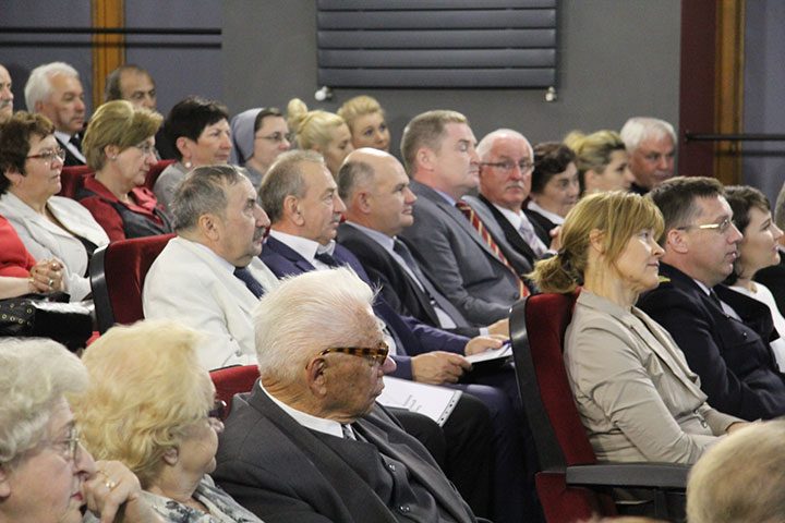 Uczestnicy konferencji w Domu Kultury