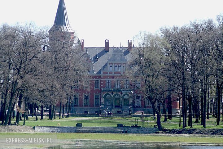 Kompleks pałacowy w Kwietnie