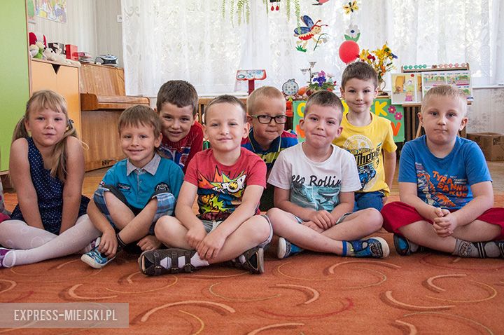 Natalia: "Mój Tato najbardziej lubi robić zupę na święta, a Mama bardzo lubi truskawki. Bardzo mocno ją kocham."

Jaś: "Mój Tata Marcin najbardziej lubi naprawiać mój i swój rower. A Mama lubi chodzić na zakupy i ma całą szafę pełną butów."

Filip: "Mój Tata Sebastian lubi zapalać świeczki  i lubi jak mu wszyscy śpiewają Sto Lat!"