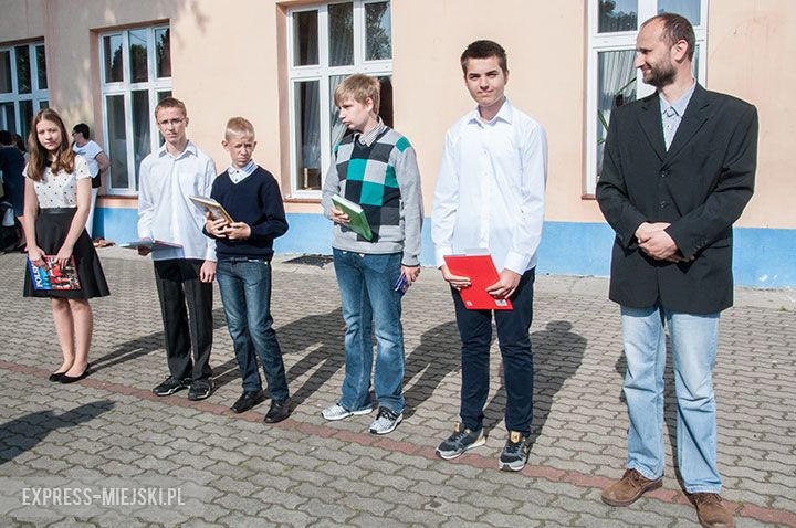 Apel kończący rok szkolny 2014/2015