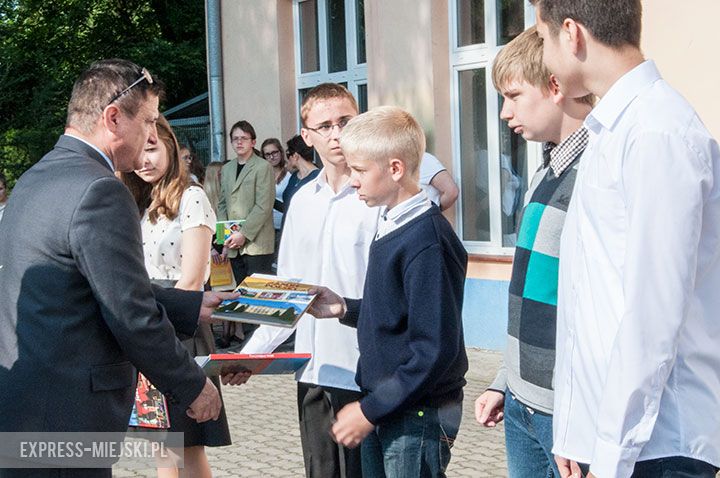 Apel kończący rok szkolny 2014/2015