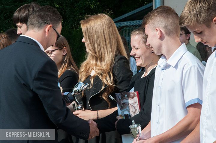 Apel kończący rok szkolny 2014/2015