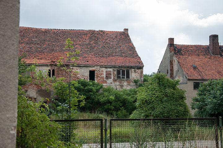 Budynki po dawnym pegeerze