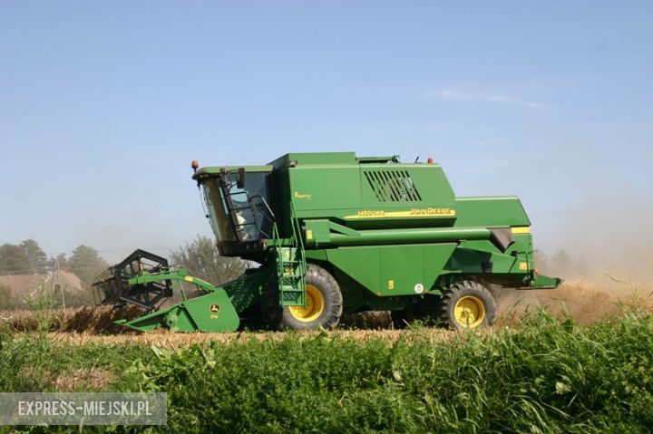 Żniwa na terenie gminy Kamieniec Ząbkowicki