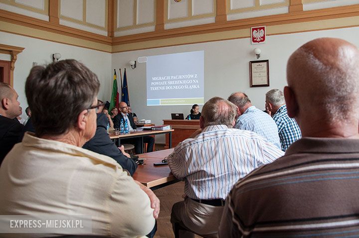 Specjalna sesja rady powiatu