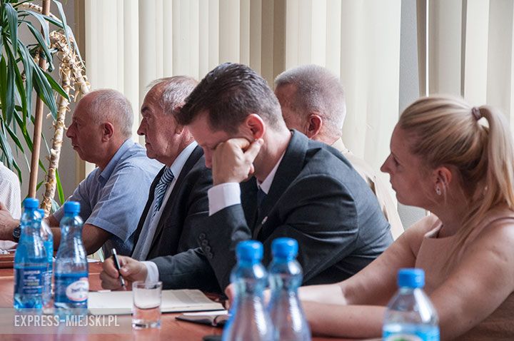 Specjalna sesja rady powiatu