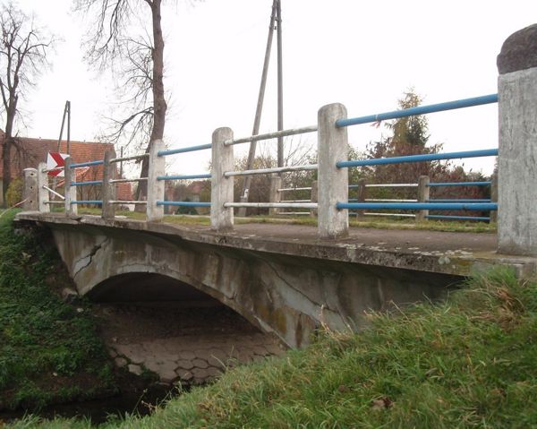 W okresie letnim średzkie starostwo przeprowadziło szereg inwestycji związanych z remontem dróg w powiecie