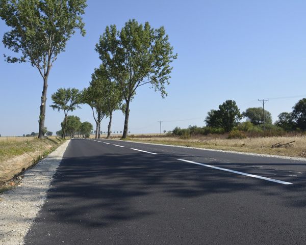 W okresie letnim średzkie starostwo przeprowadziło szereg inwestycji związanych z remontem dróg w powiecie