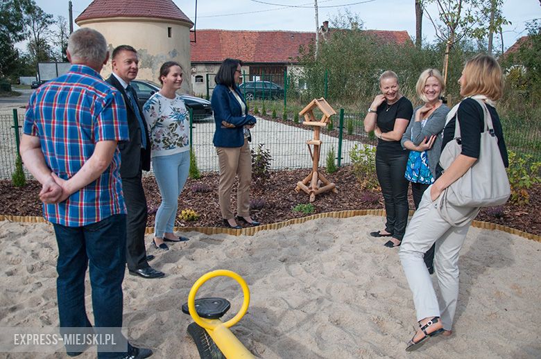 Oficjalny odbiór placu zabaw i parkingu