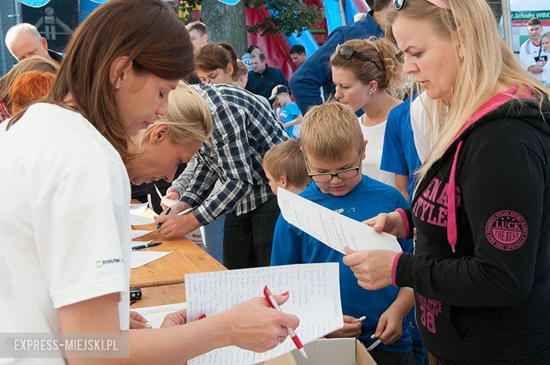 W dniu otwarcia ścieżki biegowej w Malczycach. 

Nie ma Cię na zdjęciach? Napisz do nas (kontakt@em24.pl) i podaj swój numer startowy! 