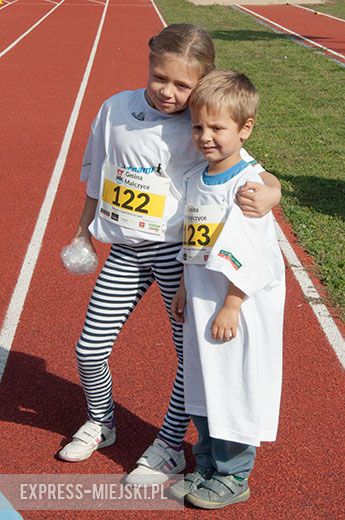 W dniu otwarcia ścieżki biegowej w Malczycach. 

Nie ma Cię na zdjęciach? Napisz do nas (kontakt@em24.pl) i podaj swój numer startowy! 