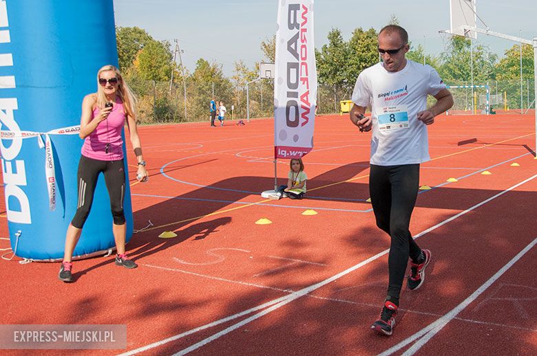 W dniu otwarcia ścieżki biegowej w Malczycach. 

Nie ma Cię na zdjęciach? Napisz do nas (kontakt@em24.pl) i podaj swój numer startowy! 