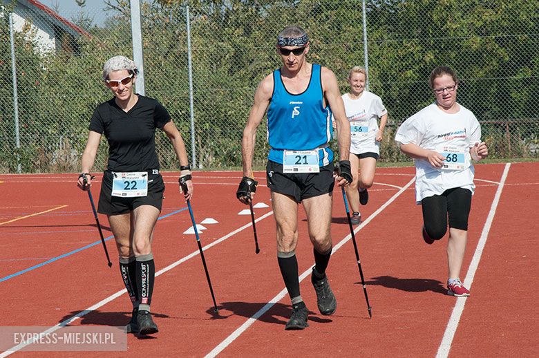 W dniu otwarcia ścieżki biegowej w Malczycach. 

Nie ma Cię na zdjęciach? Napisz do nas (kontakt@em24.pl) i podaj swój numer startowy! 