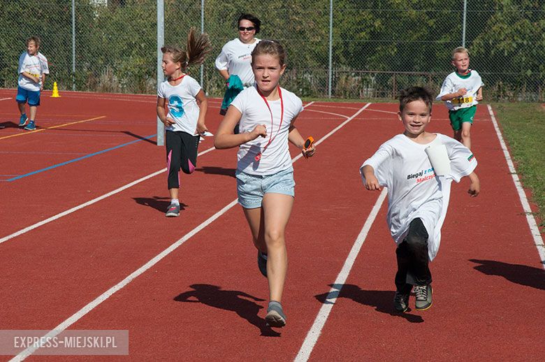 W dniu otwarcia ścieżki biegowej w Malczycach. 

Nie ma Cię na zdjęciach? Napisz do nas (kontakt@em24.pl) i podaj swój numer startowy! 