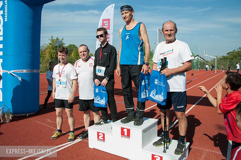 W dniu otwarcia ścieżki biegowej w Malczycach. 

Nie ma Cię na zdjęciach? Napisz do nas (kontakt@em24.pl) i podaj swój numer startowy! 