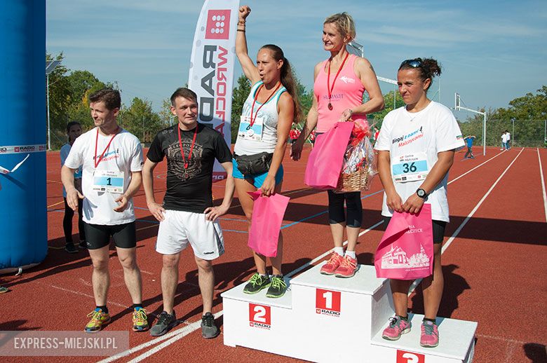 W dniu otwarcia ścieżki biegowej w Malczycach. 

Nie ma Cię na zdjęciach? Napisz do nas (kontakt@em24.pl) i podaj swój numer startowy! 