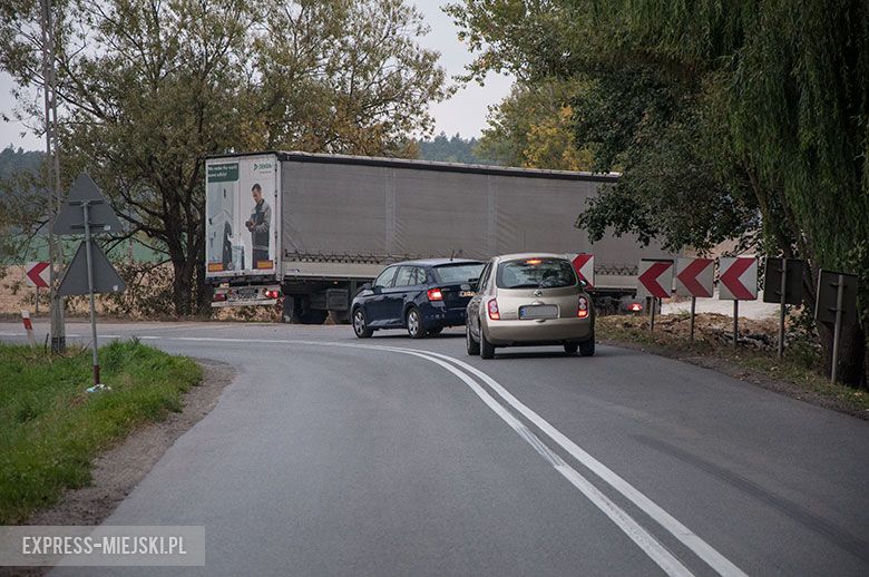Zawalił się mostek. Droga będzie przejezdna dopiero przed Wszystkimi Świętymi
