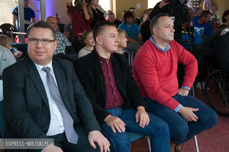 Otwarte Mistrzostwa Powiatu Średzkiego Mężczyzn w Wyciskaniu Sztangi Leżąc