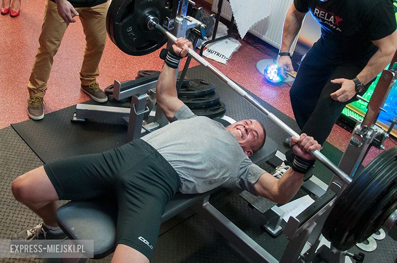 Otwarte Mistrzostwa Powiatu Średzkiego Mężczyzn w Wyciskaniu Sztangi Leżąc