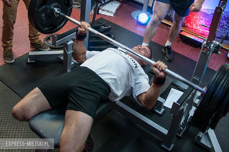 Otwarte Mistrzostwa Powiatu Średzkiego Mężczyzn w Wyciskaniu Sztangi Leżąc