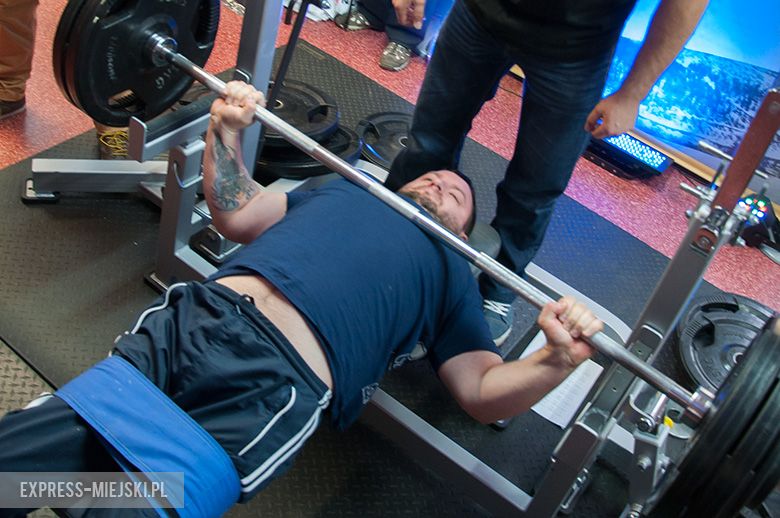 Otwarte Mistrzostwa Powiatu Średzkiego Mężczyzn w Wyciskaniu Sztangi Leżąc