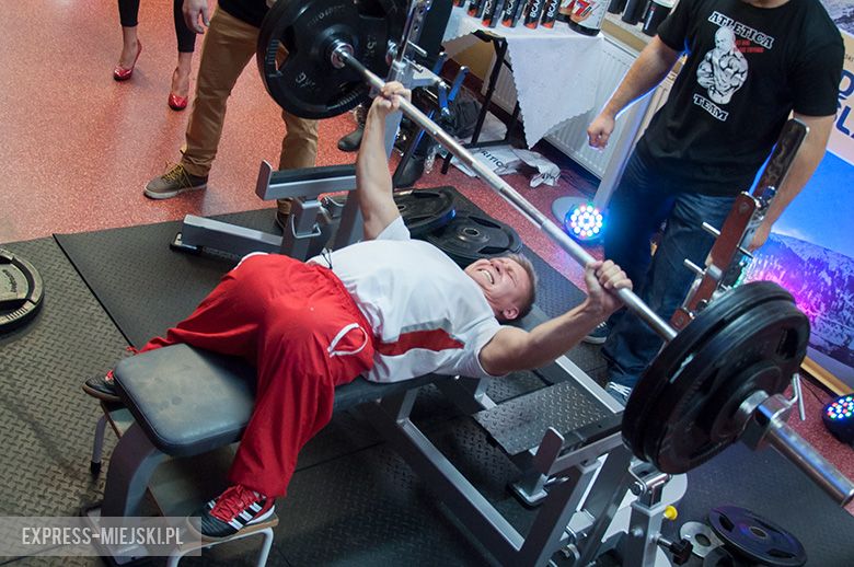Otwarte Mistrzostwa Powiatu Średzkiego Mężczyzn w Wyciskaniu Sztangi Leżąc