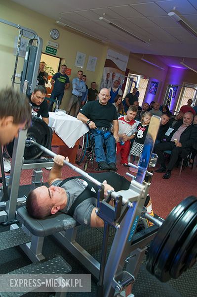 Otwarte Mistrzostwa Powiatu Średzkiego Mężczyzn w Wyciskaniu Sztangi Leżąc