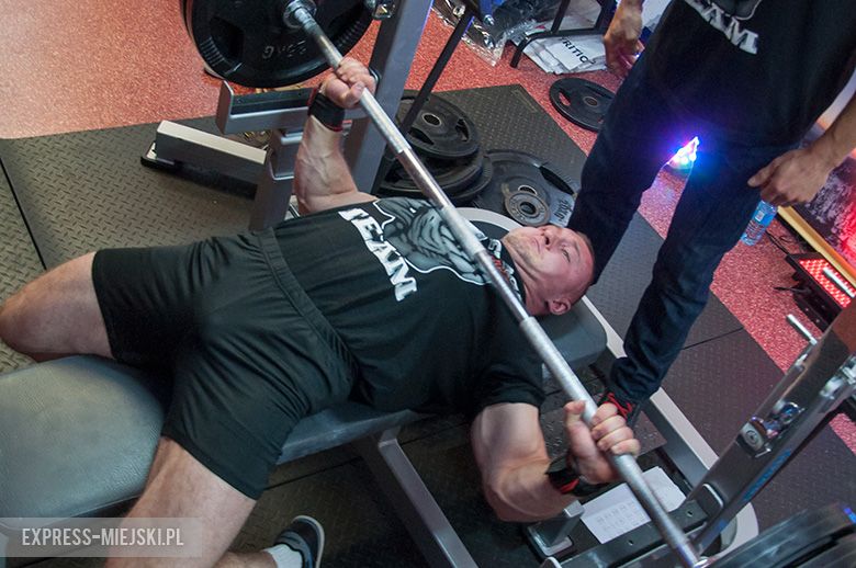 Otwarte Mistrzostwa Powiatu Średzkiego Mężczyzn w Wyciskaniu Sztangi Leżąc